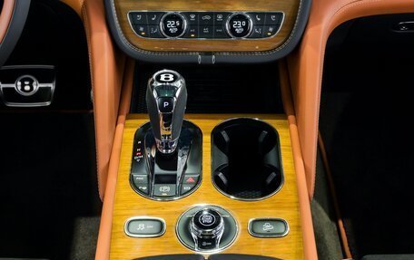 Bentley Bentayga I, 2022 год, 23 800 000 рублей, 22 фотография