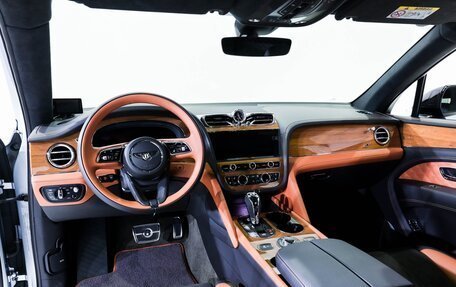 Bentley Bentayga I, 2022 год, 23 800 000 рублей, 25 фотография