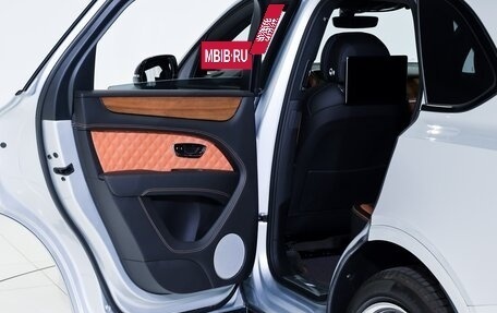 Bentley Bentayga I, 2022 год, 23 800 000 рублей, 27 фотография