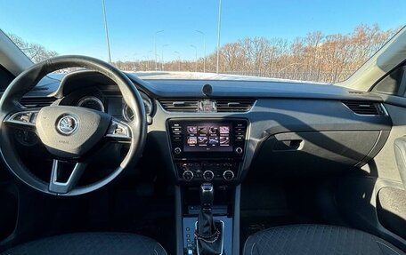 Skoda Octavia, 2018 год, 1 990 000 рублей, 10 фотография