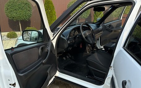 Chevrolet Niva I рестайлинг, 2018 год, 930 000 рублей, 7 фотография