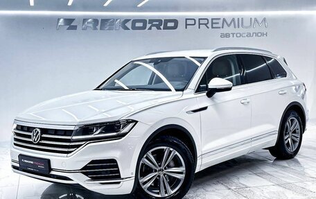 Volkswagen Touareg III, 2021 год, 5 700 000 рублей, 1 фотография