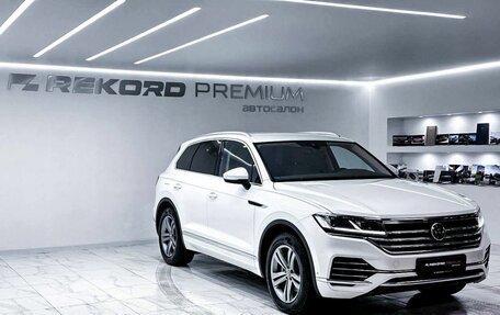 Volkswagen Touareg III, 2021 год, 5 700 000 рублей, 3 фотография