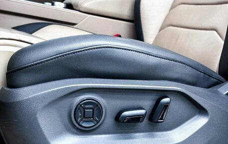 Volkswagen Touareg III, 2021 год, 5 700 000 рублей, 22 фотография