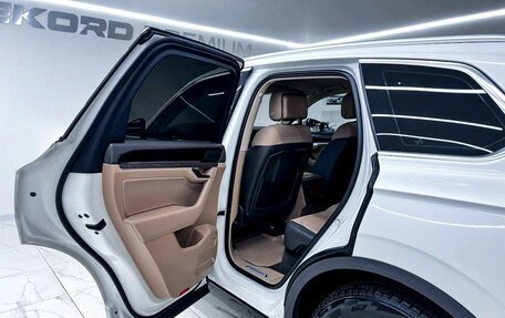 Volkswagen Touareg III, 2021 год, 5 700 000 рублей, 25 фотография