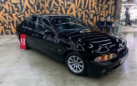 BMW 5 серия, 2002 год, 900 000 рублей, 3 фотография