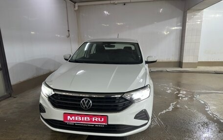 Volkswagen Polo VI (EU Market), 2021 год, 1 750 000 рублей, 1 фотография