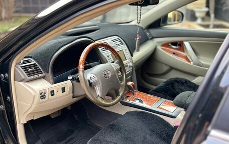 Toyota Camry, 2011 год, 970 000 рублей, 1 фотография