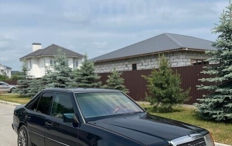 Mercedes-Benz E-Класс, 1992 год, 320 000 рублей, 1 фотография