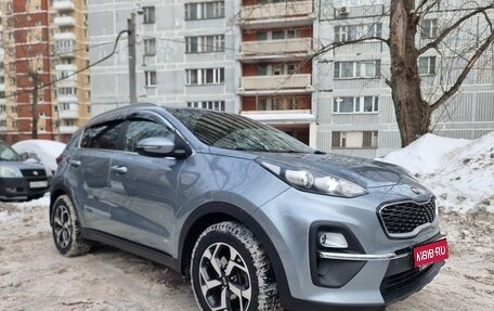 KIA Sportage IV рестайлинг, 2021 год, 2 690 000 рублей, 1 фотография