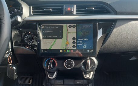 KIA Rio IV, 2018 год, 1 325 000 рублей, 4 фотография