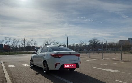 KIA Rio IV, 2018 год, 1 325 000 рублей, 32 фотография