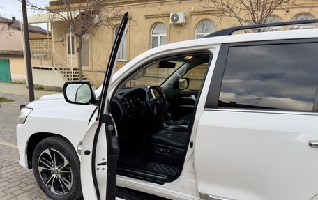 Toyota Land Cruiser 200, 2016 год, 5 800 000 рублей, 7 фотография