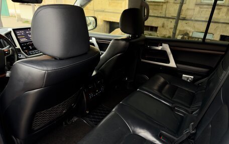 Toyota Land Cruiser 200, 2016 год, 5 800 000 рублей, 8 фотография