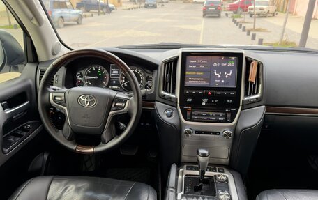 Toyota Land Cruiser 200, 2016 год, 5 800 000 рублей, 10 фотография