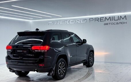 Jeep Grand Cherokee, 2013 год, 2 100 000 рублей, 25 фотография