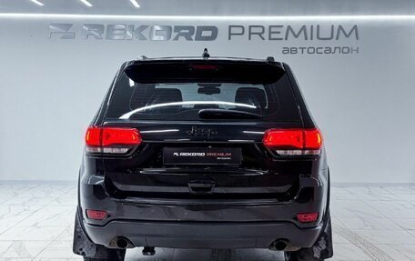 Jeep Grand Cherokee, 2013 год, 2 100 000 рублей, 24 фотография