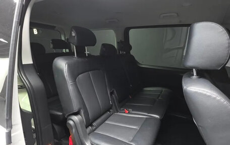 Hyundai Staria, 2022 год, 6 600 000 рублей, 12 фотография