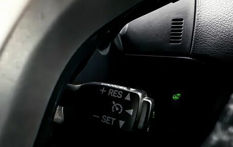 Toyota Land Cruiser Prado 150 рестайлинг 2, 2014 год, 3 500 000 рублей, 22 фотография