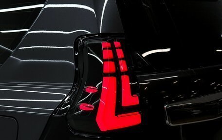 Toyota Land Cruiser Prado 150 рестайлинг 2, 2014 год, 3 500 000 рублей, 32 фотография