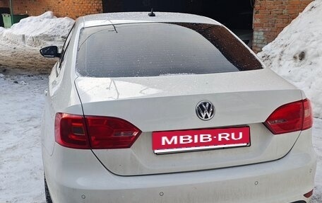 Volkswagen Jetta VI, 2012 год, 1 100 000 рублей, 2 фотография