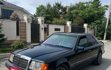 Mercedes-Benz E-Класс, 1992 год, 320 000 рублей, 2 фотография