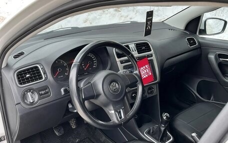 Volkswagen Polo VI (EU Market), 2013 год, 715 000 рублей, 13 фотография