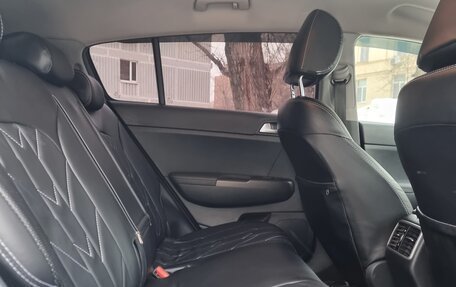 KIA Sportage IV рестайлинг, 2021 год, 2 690 000 рублей, 10 фотография