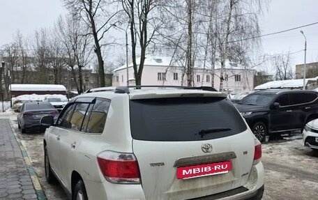 Toyota Highlander III, 2012 год, 2 700 000 рублей, 3 фотография