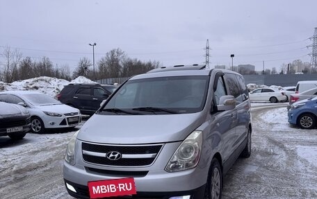 Hyundai Grand Starex Grand Starex I рестайлинг 2, 2008 год, 1 070 000 рублей, 2 фотография
