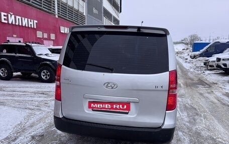 Hyundai Grand Starex Grand Starex I рестайлинг 2, 2008 год, 1 070 000 рублей, 7 фотография