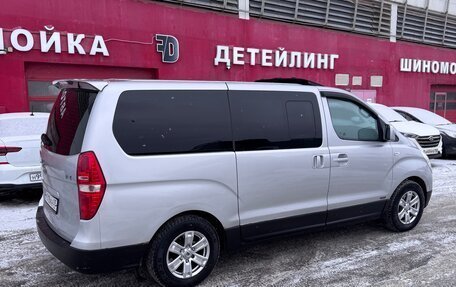 Hyundai Grand Starex Grand Starex I рестайлинг 2, 2008 год, 1 070 000 рублей, 8 фотография