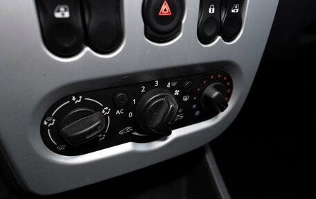 Renault Sandero I, 2012 год, 545 000 рублей, 14 фотография