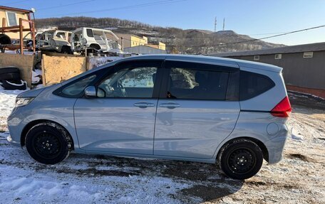 Honda Freed II, 2020 год, 1 999 999 рублей, 2 фотография