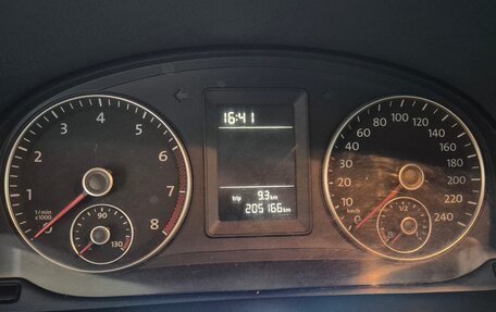 Volkswagen Touran III, 2011 год, 1 050 000 рублей, 14 фотография