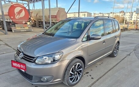 Volkswagen Touran III, 2011 год, 1 050 000 рублей, 10 фотография