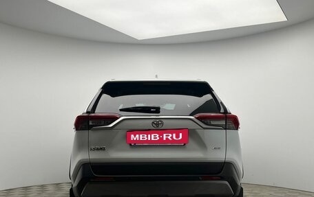 Toyota RAV4, 2020 год, 3 999 000 рублей, 6 фотография