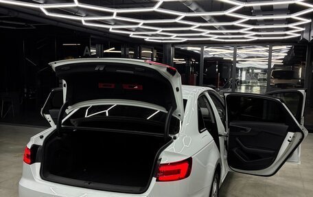 Audi A4, 2019 год, 2 500 000 рублей, 12 фотография
