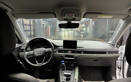 Audi A4, 2019 год, 2 500 000 рублей, 17 фотография