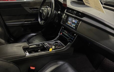 Jaguar XF II, 2016 год, 2 200 000 рублей, 6 фотография