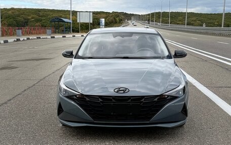 Hyundai Elantra, 2022 год, 1 750 000 рублей, 2 фотография
