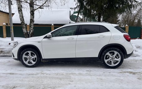 Mercedes-Benz GLA, 2018 год, 2 100 000 рублей, 3 фотография