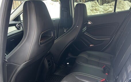 Mercedes-Benz GLA, 2018 год, 2 100 000 рублей, 8 фотография