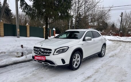 Mercedes-Benz GLA, 2018 год, 2 100 000 рублей, 1 фотография