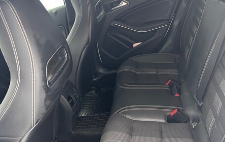 Mercedes-Benz GLA, 2018 год, 2 100 000 рублей, 4 фотография