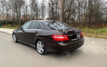 Mercedes-Benz E-Класс, 2012 год, 1 599 000 рублей, 3 фотография