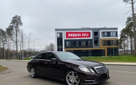 Mercedes-Benz E-Класс, 2012 год, 1 599 000 рублей, 2 фотография