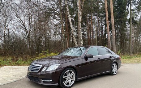 Mercedes-Benz E-Класс, 2012 год, 1 599 000 рублей, 8 фотография