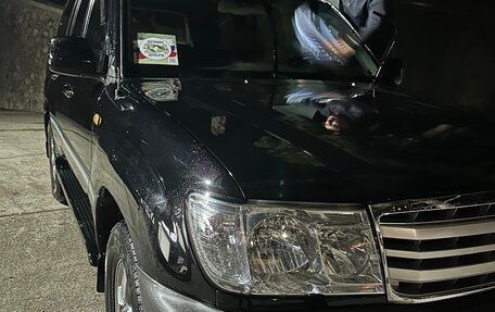 Toyota Land Cruiser 100 рестайлинг 2, 2006 год, 3 000 000 рублей, 2 фотография