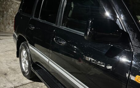 Toyota Land Cruiser 100 рестайлинг 2, 2006 год, 3 000 000 рублей, 5 фотография